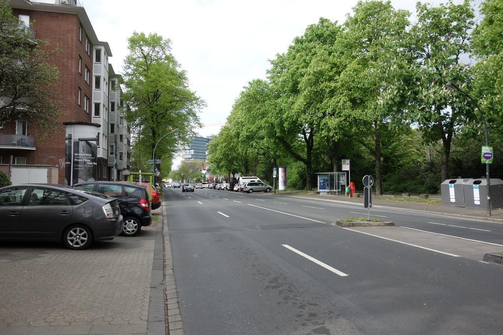 Tolstov-hotels Big 2 Rossstrasse Düsseldorf