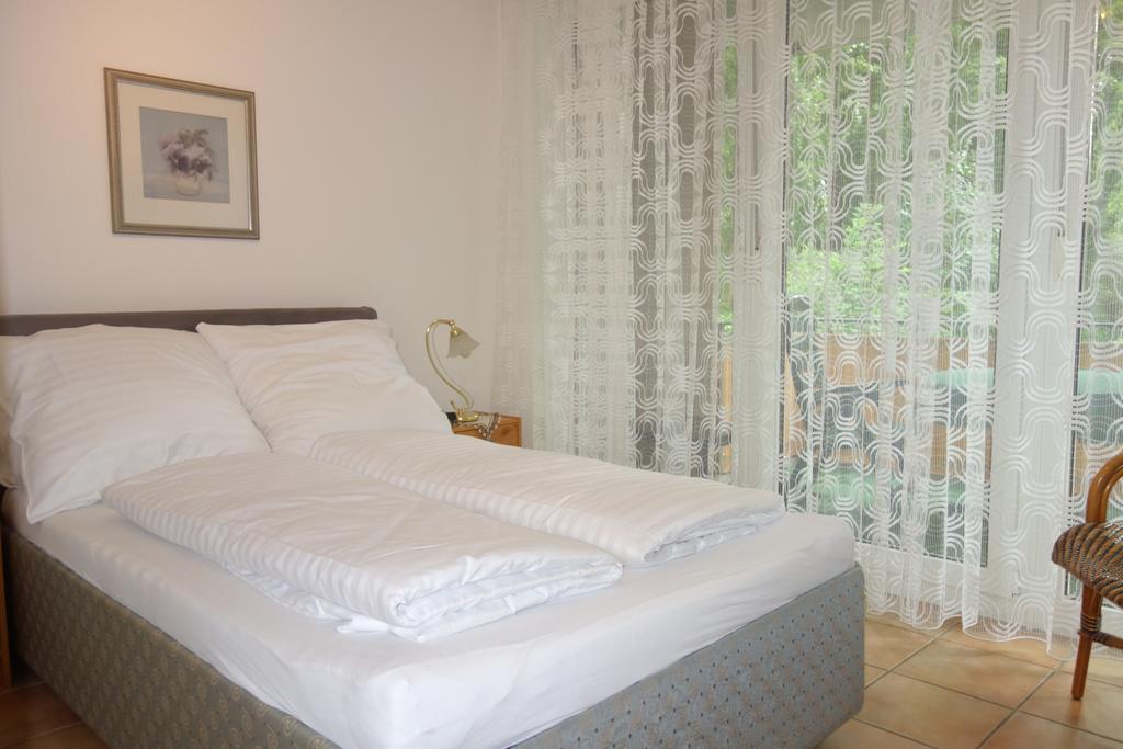 Tolstov-hotels Big 2 Rossstrasse Düsseldorf